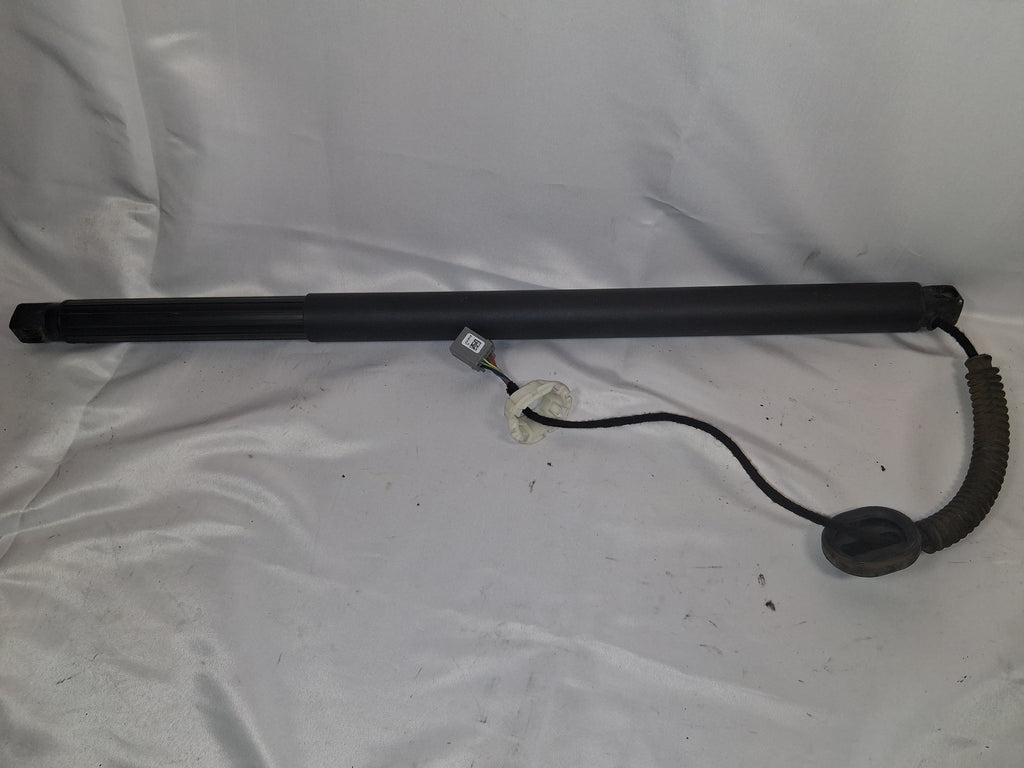 OEM# 84306929 2019 Chevy Tahoe Premier Rear Left Liftgate Power Actuator