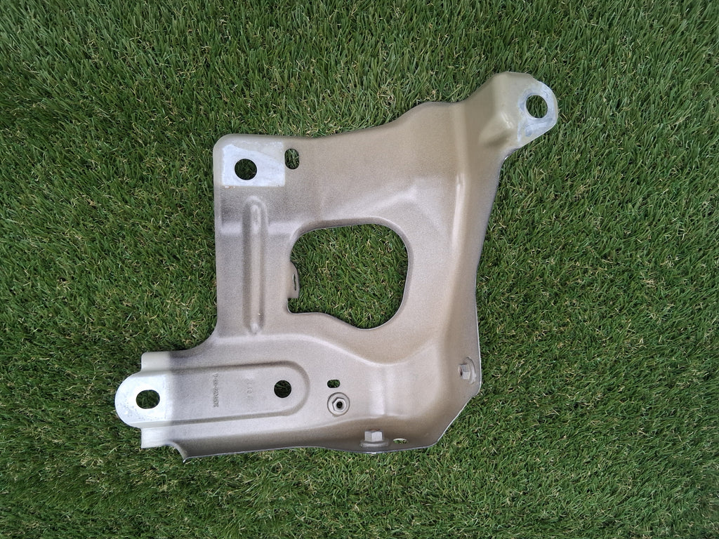 OEM 1487492-00-A 2022 Tesla Model Y Right Fender Support Bracket