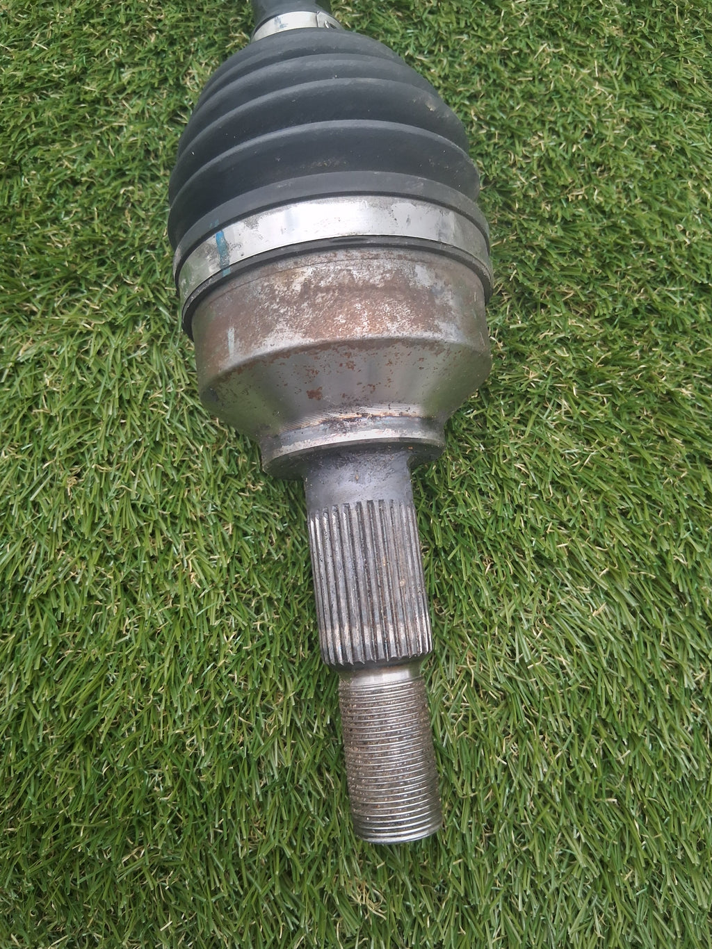 OEM 1188119-00-B 2022 Tesla Model Y CV Axle Shaft Half shaft