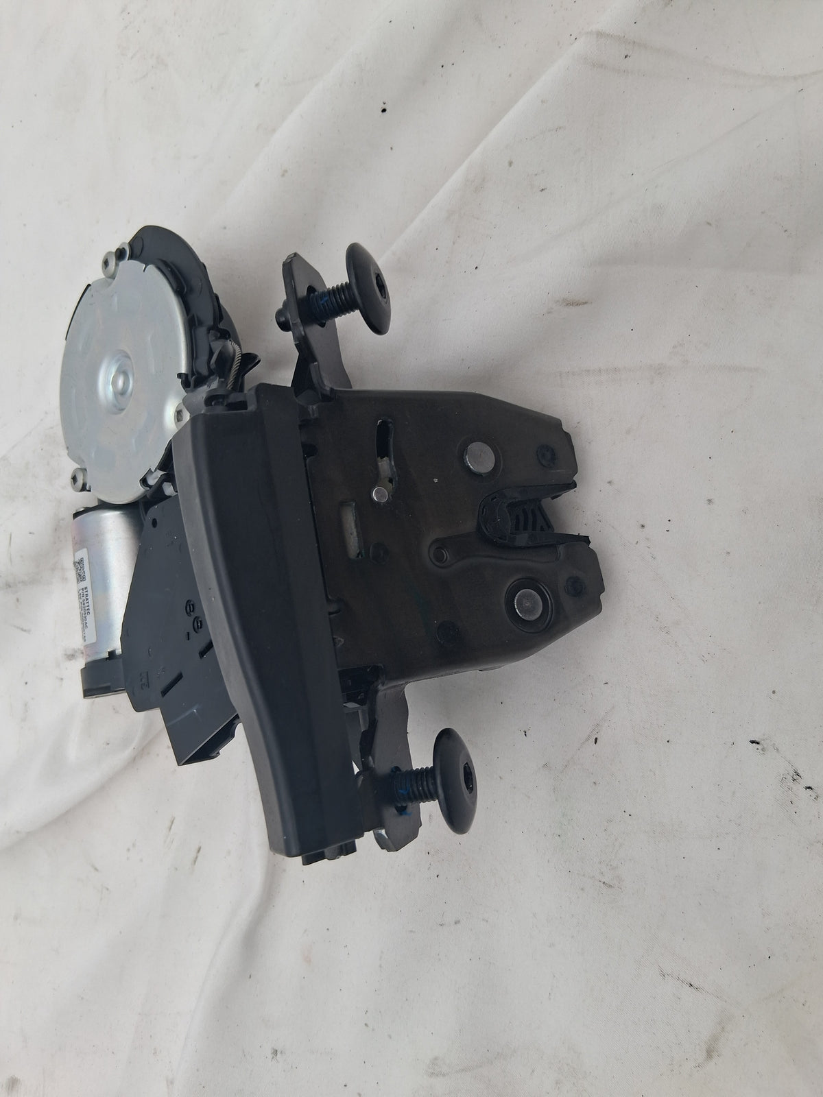 OEM# 0002007A8 2019 Chevy Tahoe Premier Tailgate Liftgate Power Motor Lock