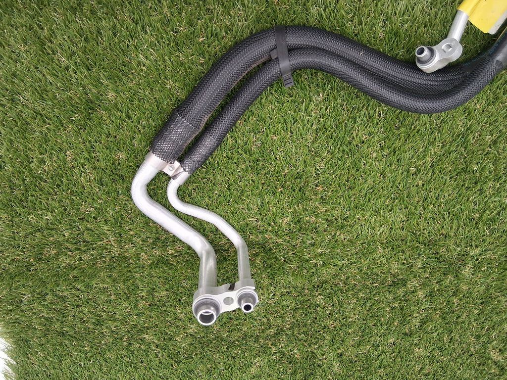 OEM 1502020-00-C 2022 Tesla Model Y Line Supermanifold Compressor Pipe