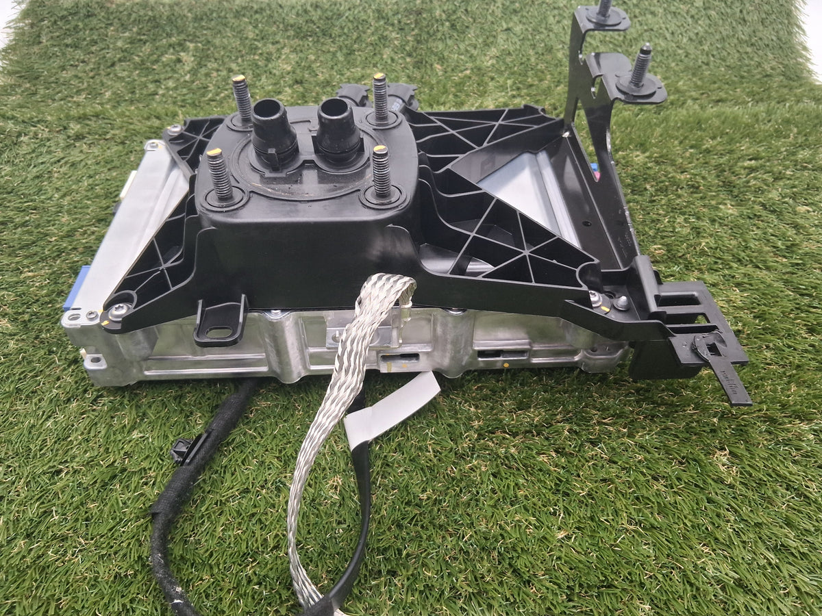 OEM 1657920-00-I 2022 Tesla Model Y Media Control Computer ECU