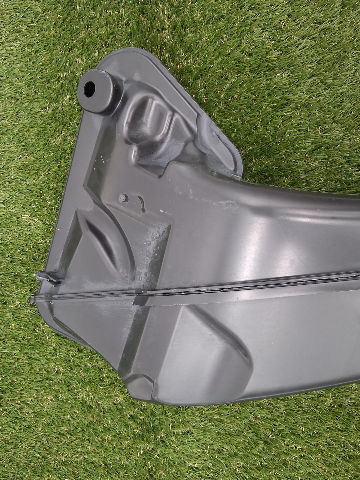 OEM 1499137-00 2022 Tesla Model Y Cabin HVAC Intake Filter Duct