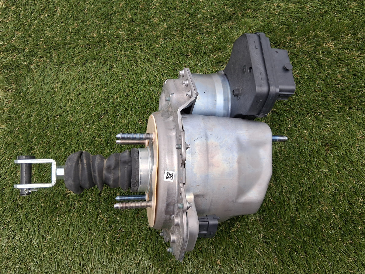 OEM 1188671-00-B 2022 Tesla Model Y Power Brake Booster Master Cylinder