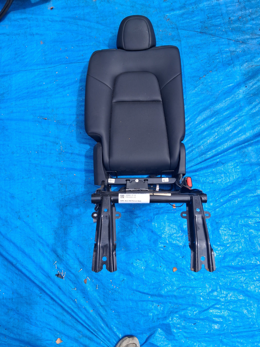 OEM 1493880-00-C 2022 Tesla Model Y Rear Right Upper Seat Cushion w Actuator
