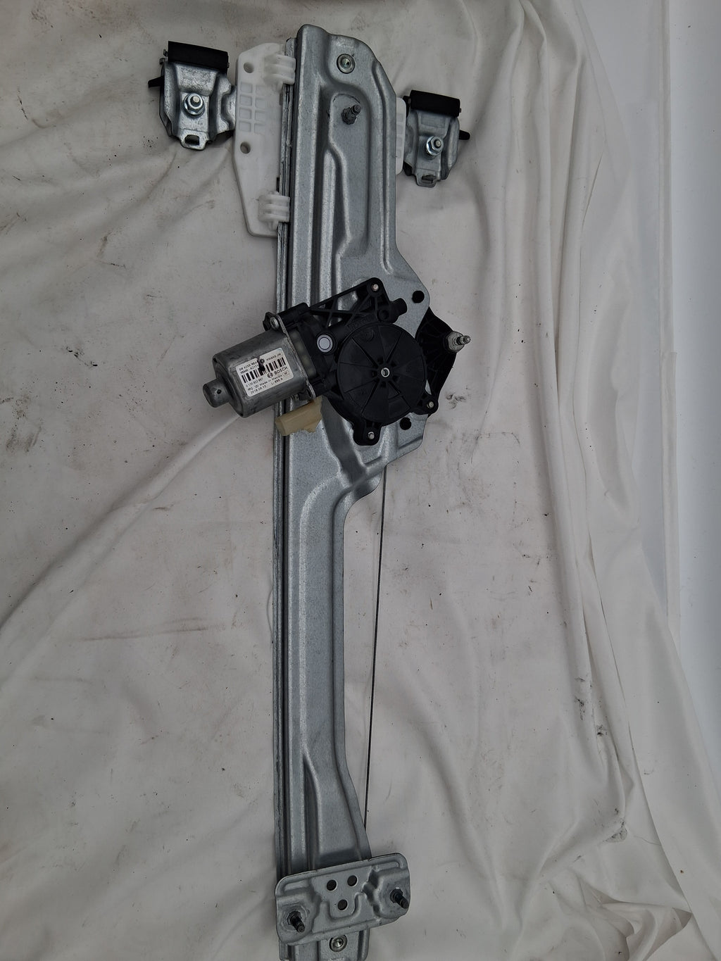 OEM# 98840-K2111 2019 Chevy Tahoe Premier Left Window Regulator & Motor