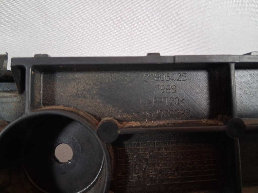 OEM# 22806425 2019 Chevy Tahoe Premier Rear Bumper Fascia Guide