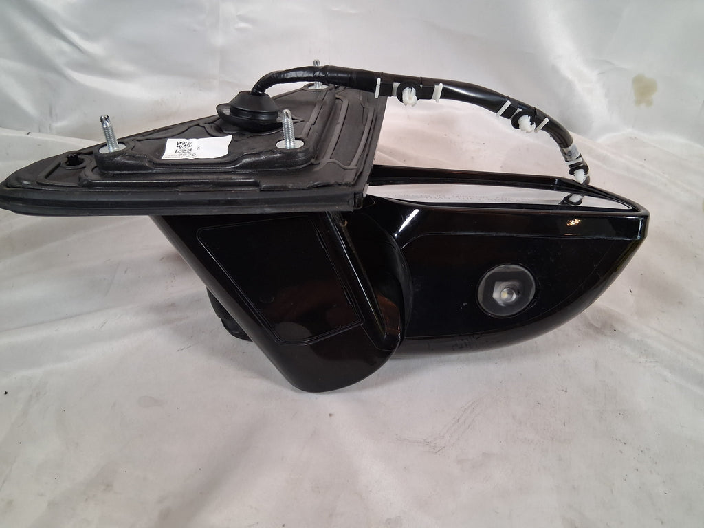OEM# 84664795 2019 Chevy Tahoe Premier Side View Mirror