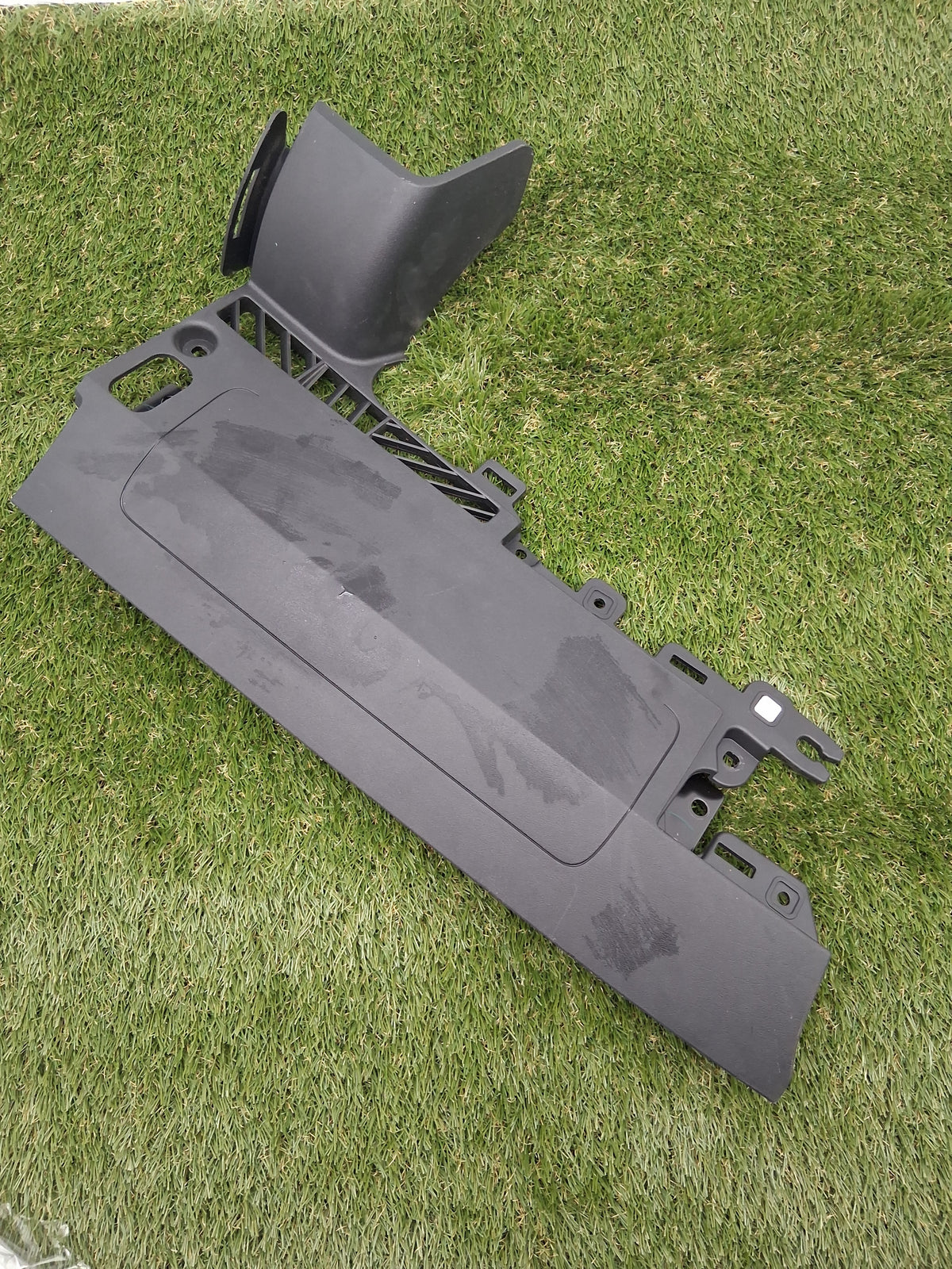 OEM 1508367-00-A 2022 Tesla Model Y Dash Knee Lower Panel Cover