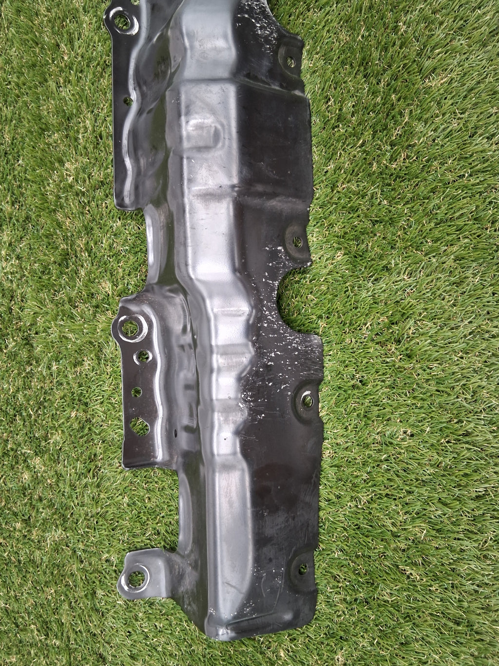 OEM 1089308-01-D 2022 Tesla Model Y Main Battery Mount Bracket Support