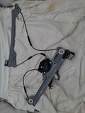 OEM# CM093450 2019 Chevy Tahoe Premier Front Passenger Side Motor Regulator