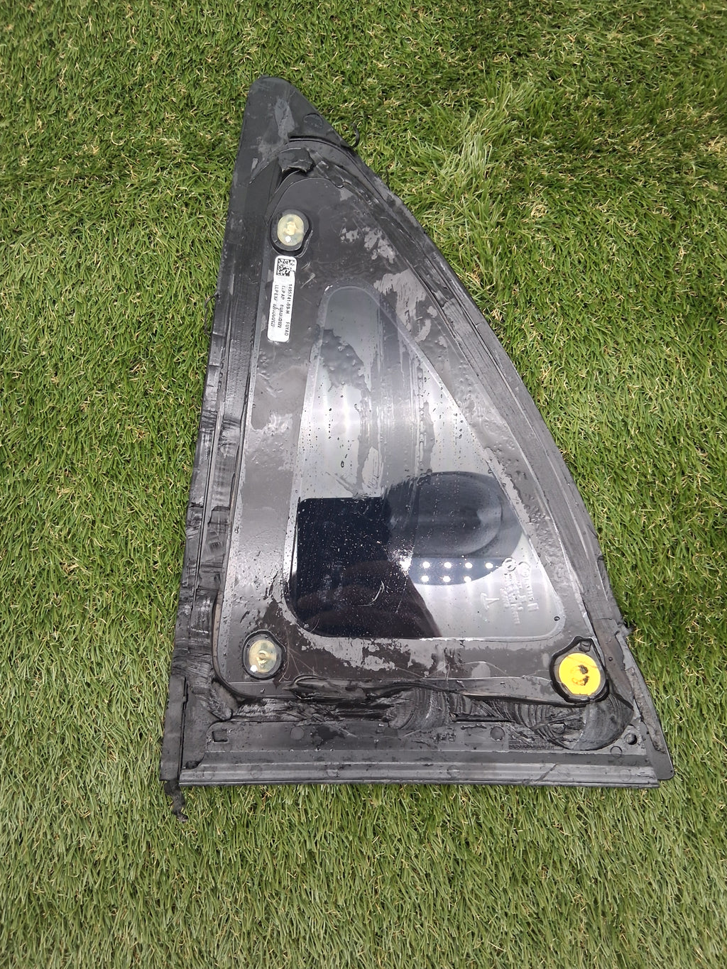 OEM 1495741-99-H 2022 Tesla Model Y Right Quarter Window Glass