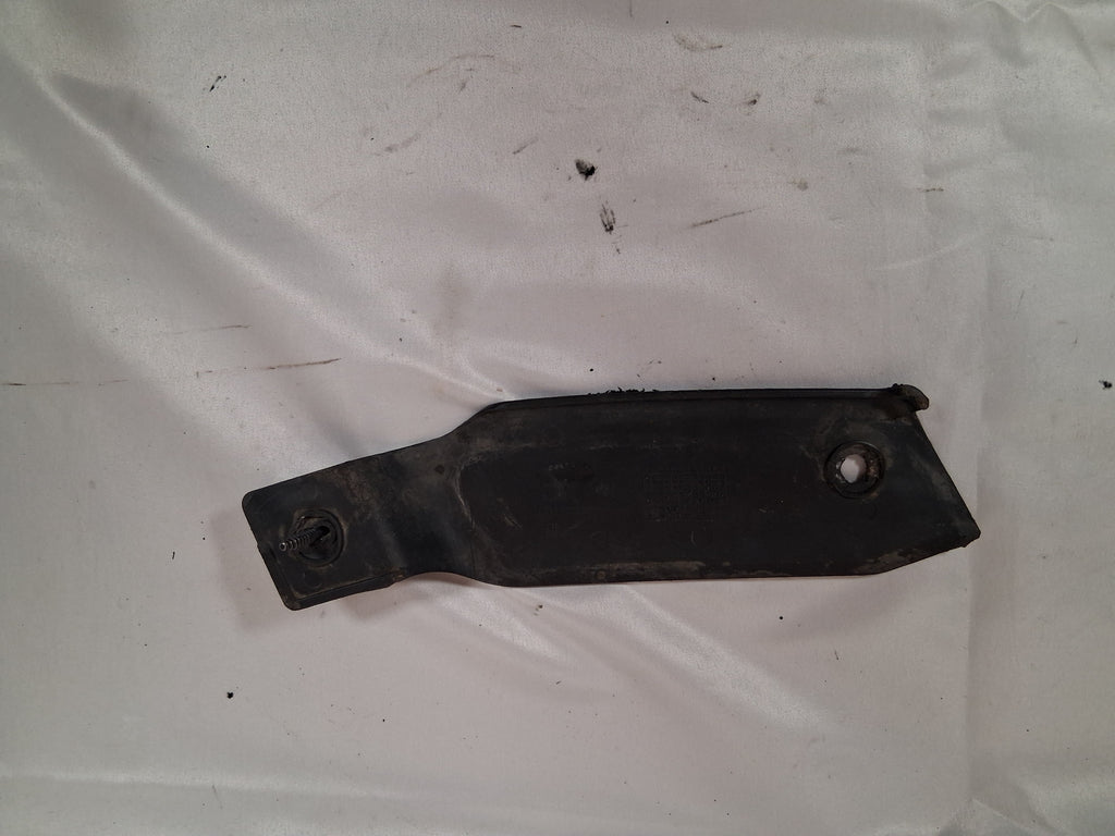 OEM# 23463925 2019 Chevy Tahoe Premier Fender Protector