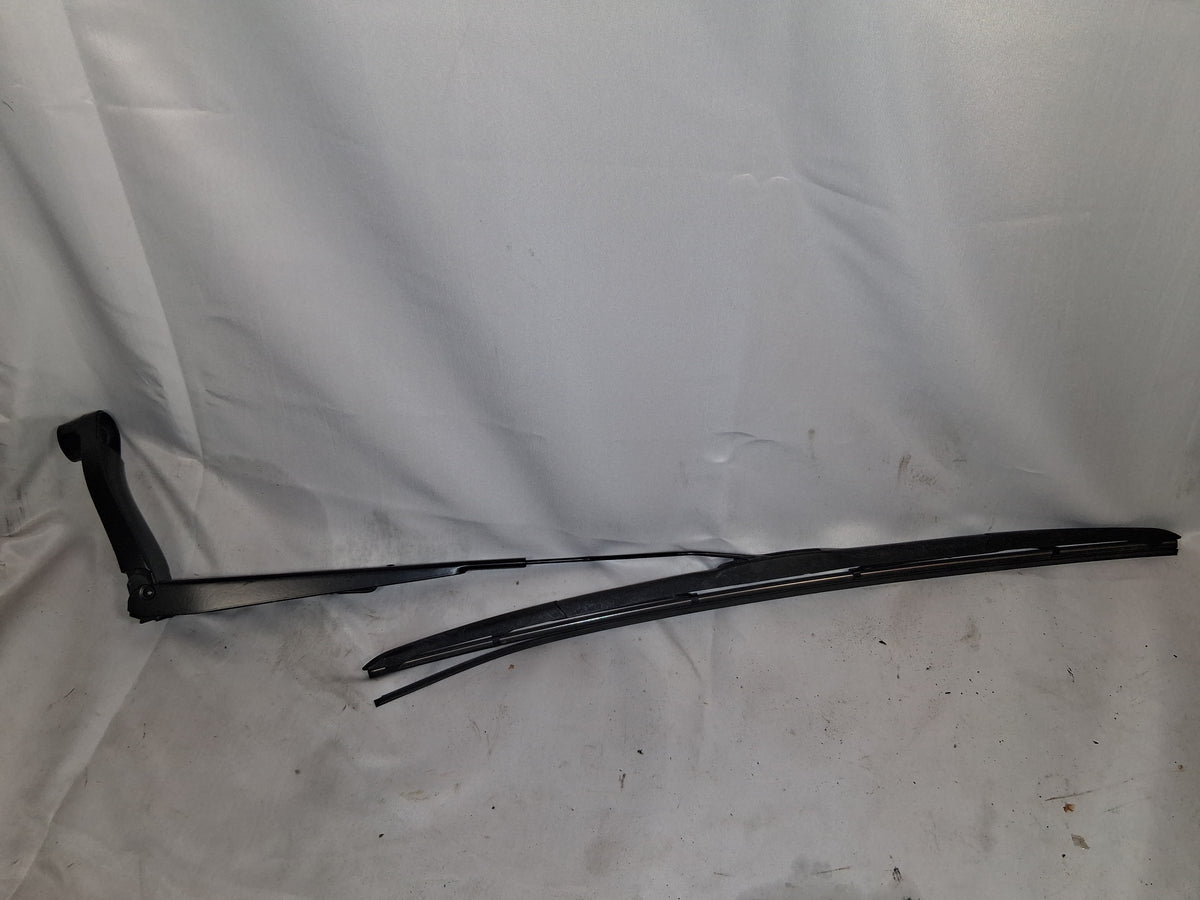OEM# 2019 Chevy Tahoe Premier Windshield Wiper Blade