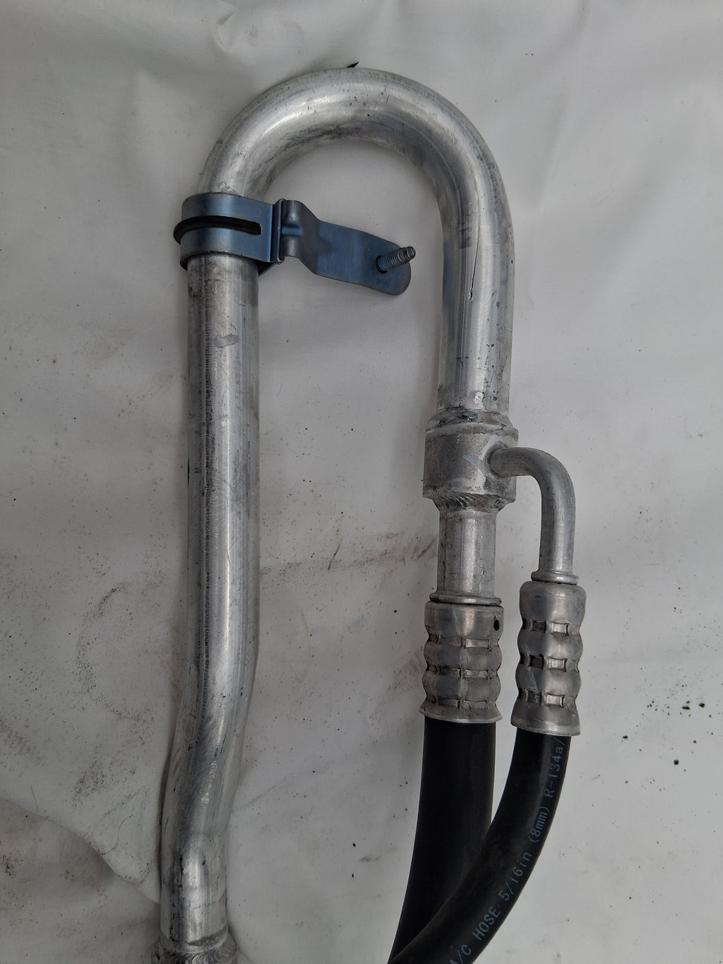OEM# 84459869 2019 Chevy Tahoe Premier Air Conditioning Compressor Hose