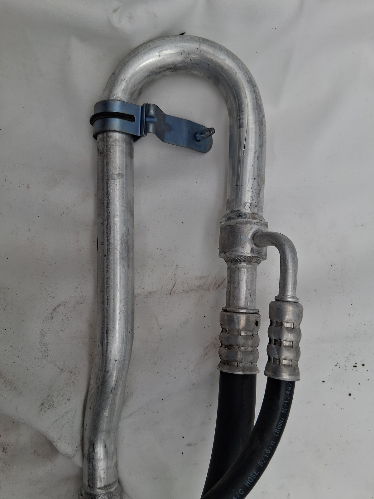 OEM# 84459869 2019 Chevy Tahoe Premier Air Conditioning Compressor Hose