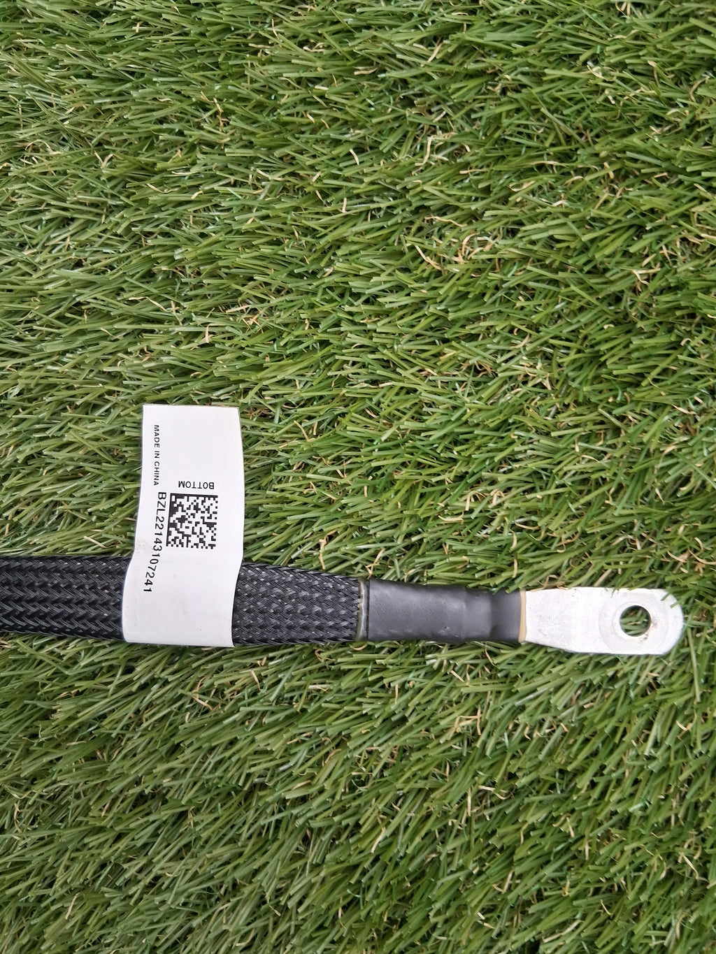 OEM 1070979-00-G 2022 Tesla Model Y Rear Motor Ground Cable Strap