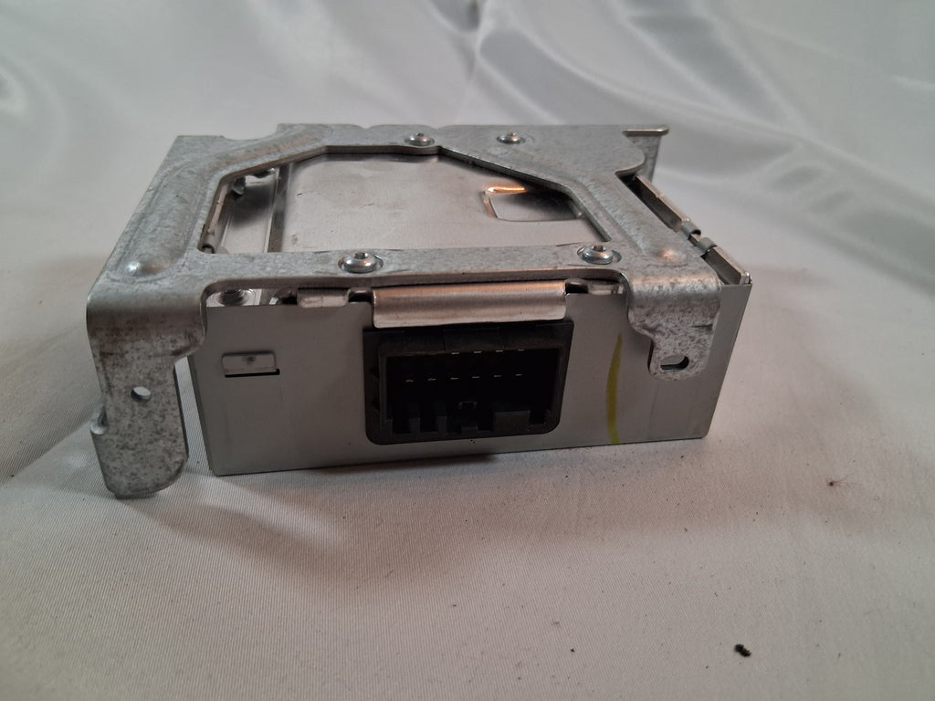 2019 Chevy Tahoe Premier AC and DC Power Control Module 84181077