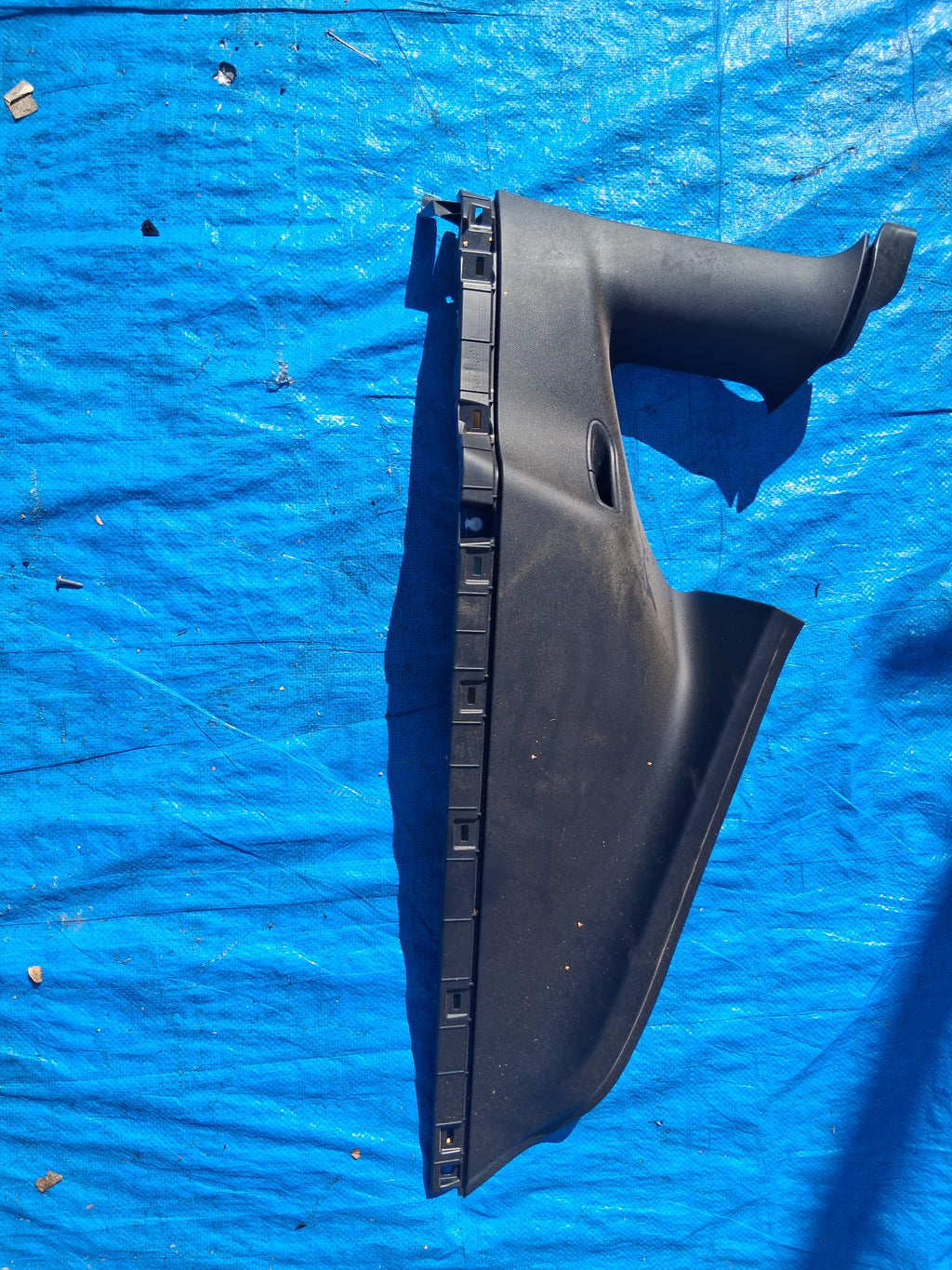 OEM 1494609-00-H 2022 Tesla Model Y Upper C Pillar Trim Assembly