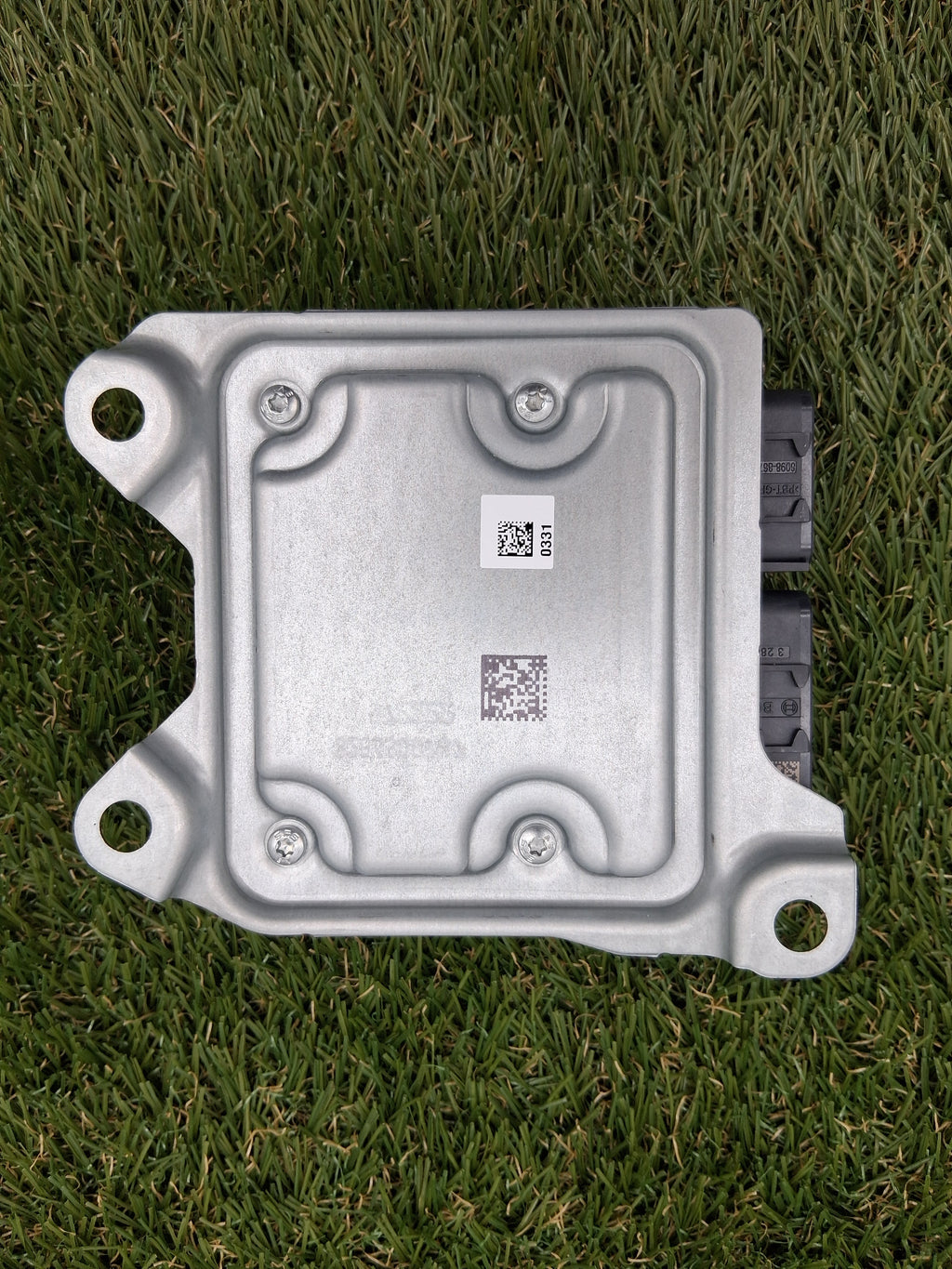 OEM 1512876-00-E 2022 Tesla Model Y Restraint Diagnostic Control Module NEED RESET