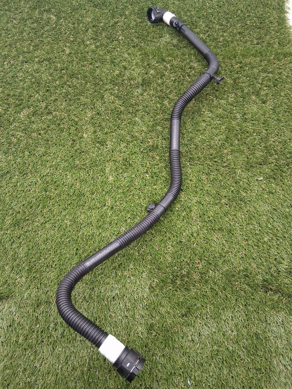 OEM 1501332-00-D 2022 Tesla Model Y Hose Radiator Inlet Coolant