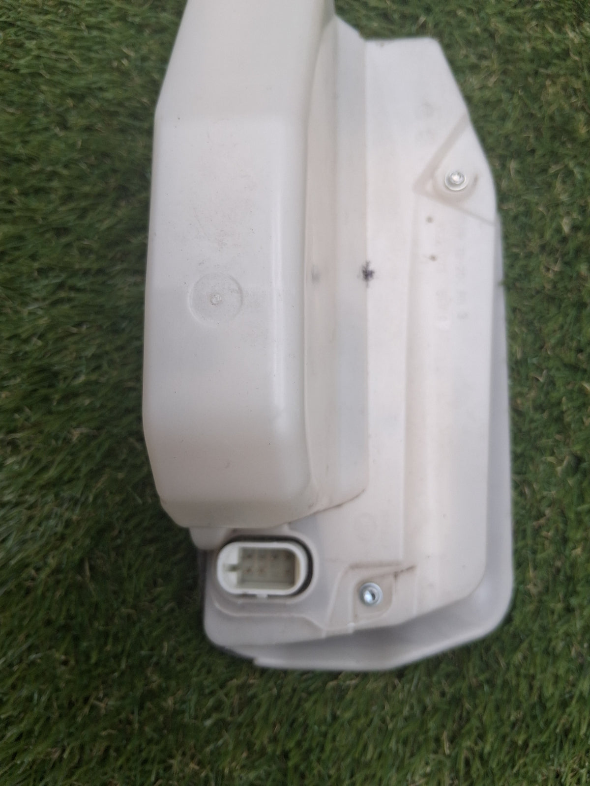 OEM 1500675-00-B 2022 Tesla Model Y Right Side Door Lock Latch Actuator