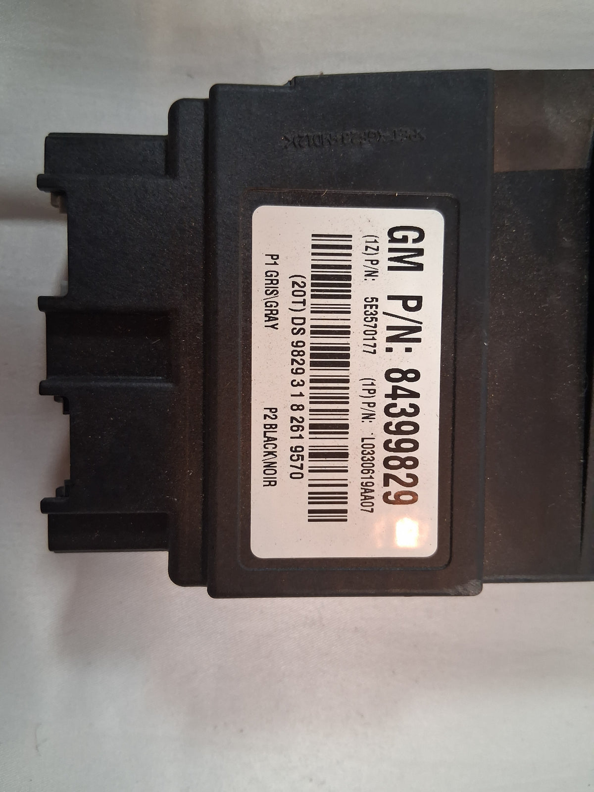 2019 Chevy Tahoe Premier Folding 3rd Row Seat Module 84399829