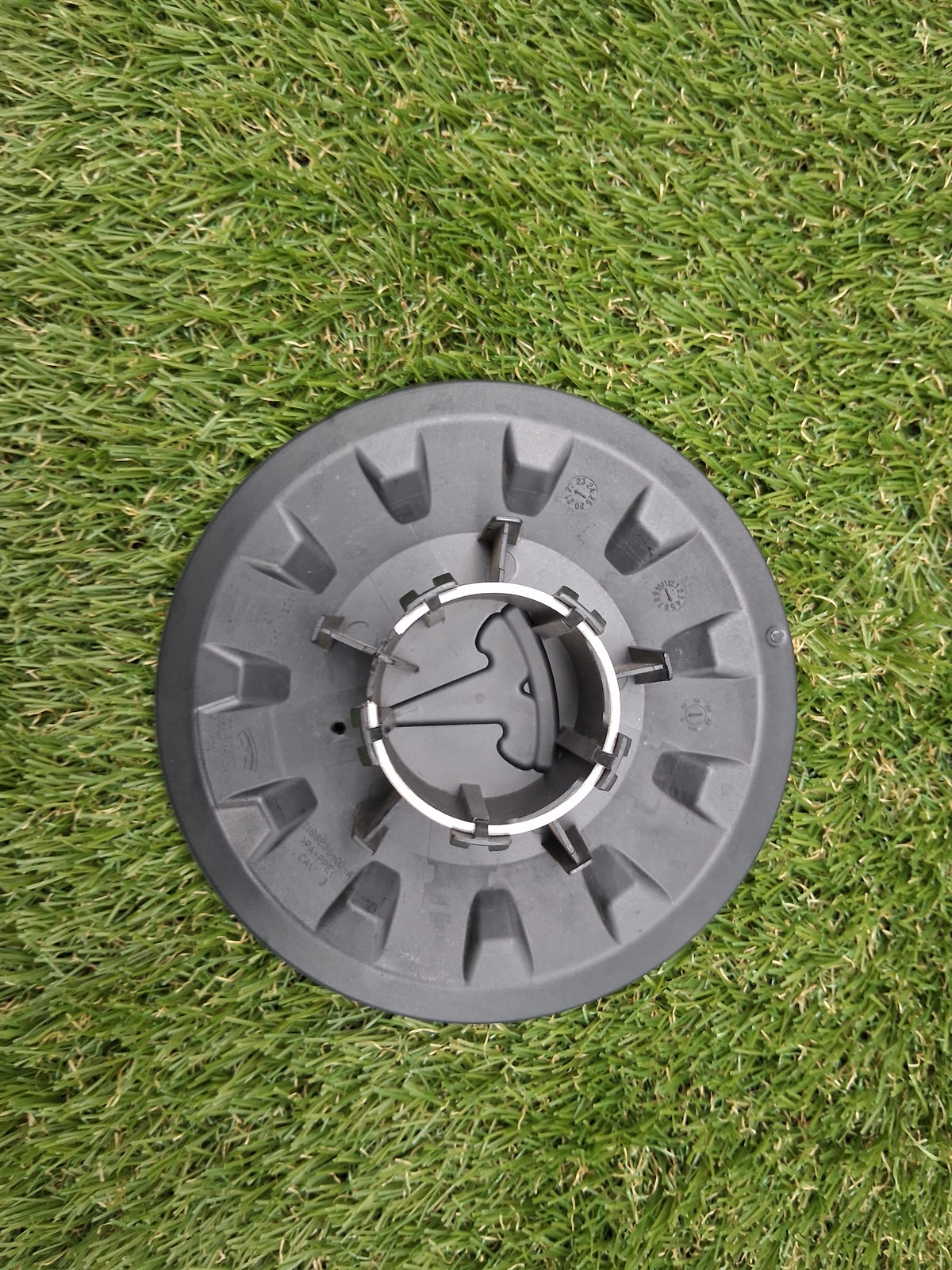 OEM 1188236-00-A 2022 Tesla Model Y Wheel Center Cap