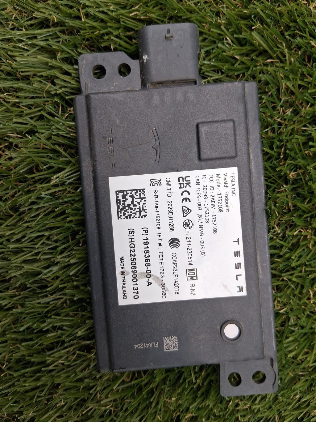 OEM 1918368-00-A 2022 Tesla Model Y Bluetooth Low Energy Module